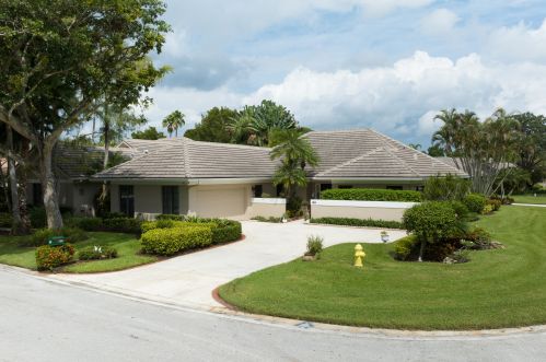 150 Coventry Pl, West Palm Beach, FL 33418-8032