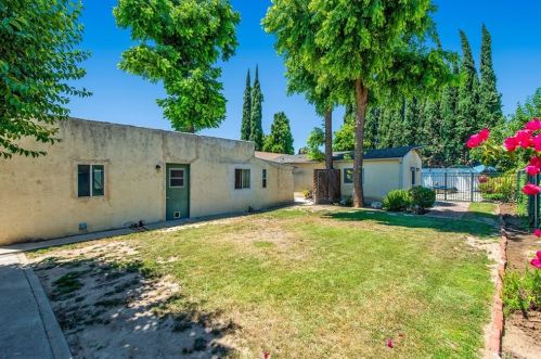 16027 Hartland St, Van Nuys CA 91406-4808 exterior