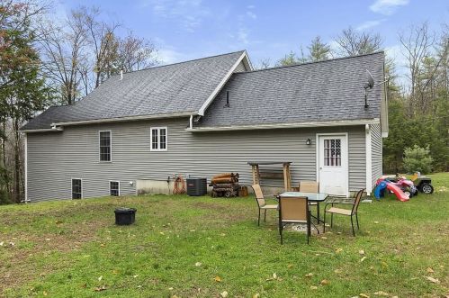 47 Old Woods Rd, Northwood NH  03261-3856 exterior