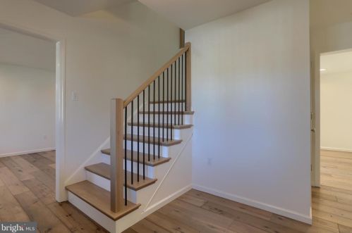 850 Zermatt Dr, Hummelstown PA  17036-9706 exterior