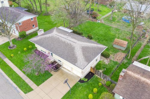 824 Stutely Pl, Miamisburg OH  45342-2025 exterior