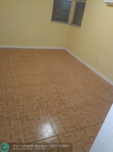 6141 40th Ct, Hollywood, FL 33023-5113