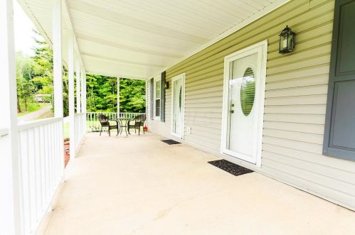 883 Hydell Rd, Chillicothe, OH 45601-8229