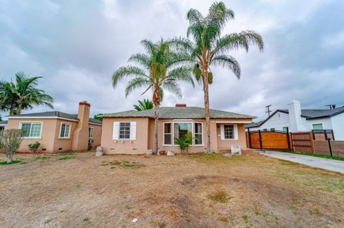 12015 Muriel Dr, Lynwood CA  90262-5255 exterior