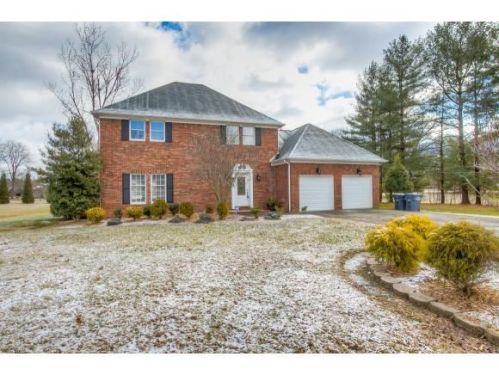 1009 Page Pl, Kingsport, TN 37660-7295