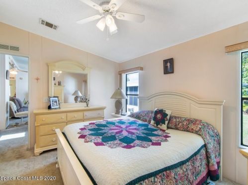 638 Wedelia Dr, Sebastian FL  32976-7120 exterior