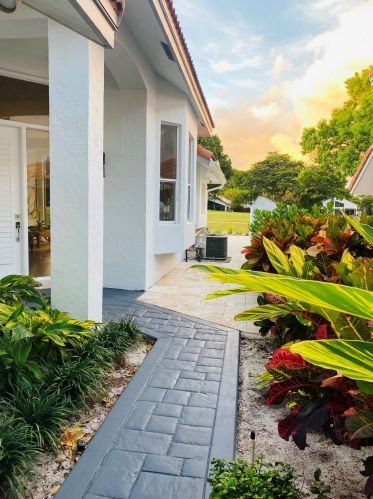 2273 53rd St, Boca Raton, FL 33496-3453