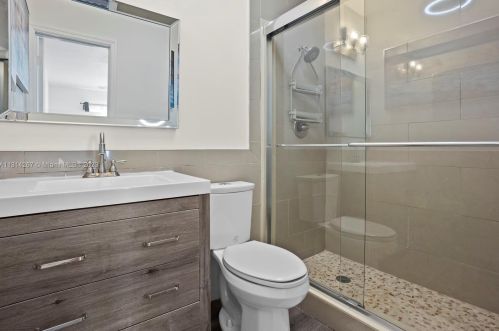 48 7 St, Dania Beach FL  33004-2306 exterior