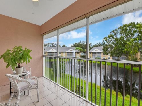 144 Pebble Shores Dr, Naples FL  34110-9251 exterior