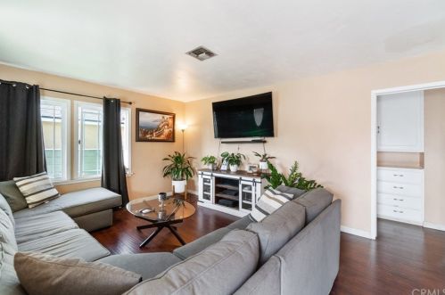 1719 Hardwick St, Long Beach CA  90807-1131 exterior