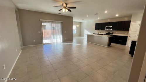 6214 Water Fountain Dr, Tucson, AZ 85706-7998
