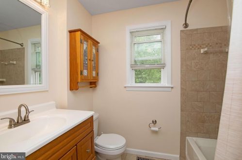 2 Glenwood Rd, Lumberton Township NJ  08048-3404 exterior