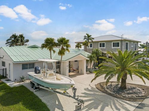 1643 Sunrise Dr, Summerland Key, FL 33043-5007
