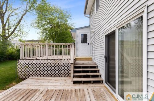 28 Holly St, Old Bridge NJ  08857-2259 exterior