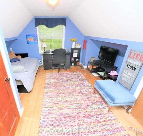 8 Old Rocky Point Rd, Miller Place NY  11764-2025 exterior