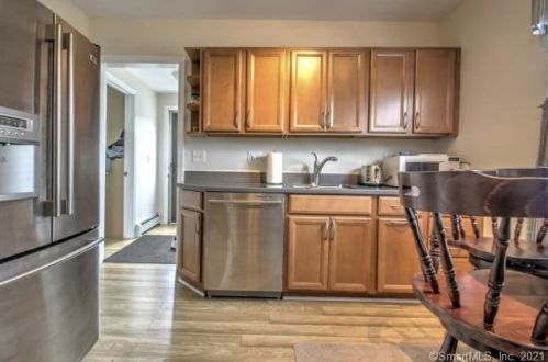 398 Milford Point Rd, Milford CT  06460-5337 exterior