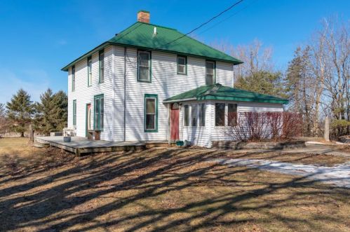 414 10th Ave, Byron MN  55920-1322 exterior