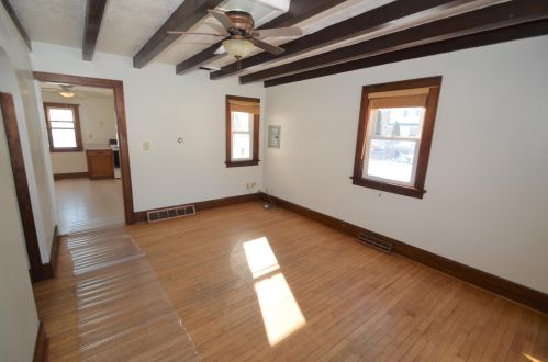 25011 Loomis Rd, Waterford WI  53185-1419 exterior