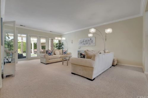 15 Napoleon Rd, Rancho Mirage CA  92270-2715 exterior