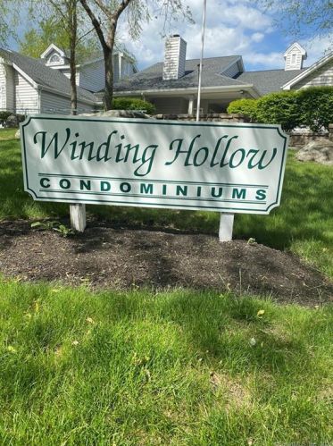 57 Crown Knoll Ct, Groton, CT 06340-6288