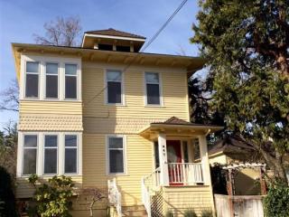 447 Rock St, Ashland, OR 97520-1634