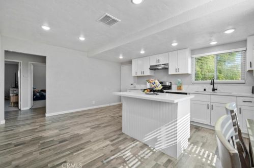 90 Herbert Ave, Lake Elsinore CA  92530-4428 exterior