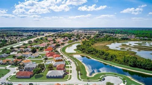 3913 Golden Finch Way, Kissimmee FL 34746-2008 exterior