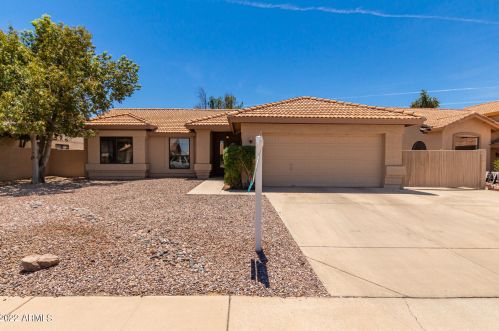 5527 Emerald Ave, Mesa, AZ 85206-2986