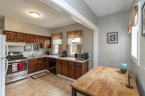2727 Johnson St, Minneapolis MN  55418-3041 exterior