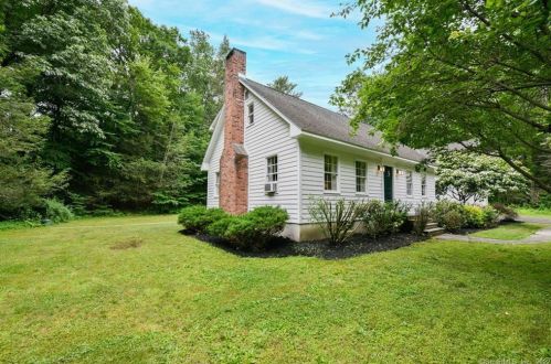 74 Scuppo Rd, Woodbury, CT 06798-3813