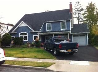 585 Dover Rd, Rockville Centre, NY 11572-1008