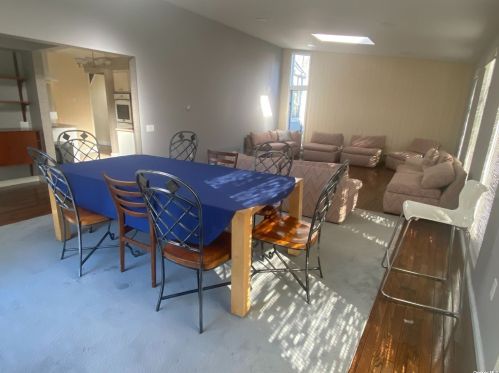 258 Steamboat Rd, Great Neck NY  11024-1634 exterior