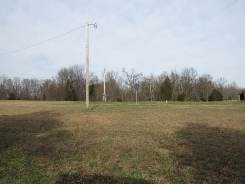 980 Bennett Cemetery Ln, Dyer, KY 40115-5065