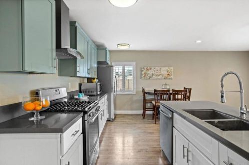 1061 18th St, San Diego CA 92154-1901 exterior