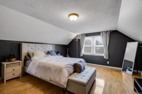 11 Peter Parley Row, Kensington CT  06037-3123 exterior