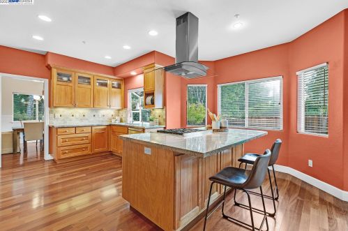 795 Daisyfield Dr, Livermore CA  94551-3990 exterior