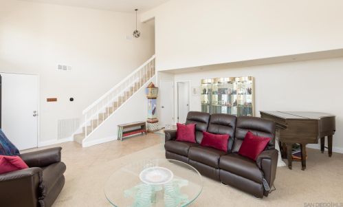 12388 Reata Ct, San Diego, CA 92128-1251