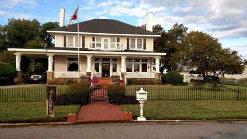 209 Hancock St, Henrietta, TX 76365-2946