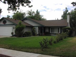 2720 Colonial Ave, Ontario, CA 91761-7320