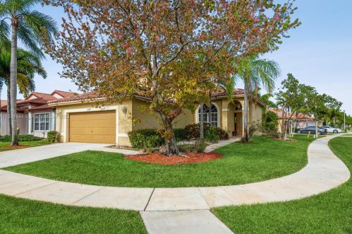 440 181st Ave, Hollywood, FL 33029-4343