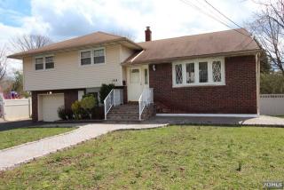 158 Ward St, Maywood, NJ 07607-1844