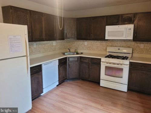 101 Mason Run, Pine Hill, NJ 08021-6864