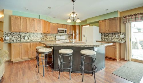 2910 Prairie Rd, Madison, WI 53719-1532