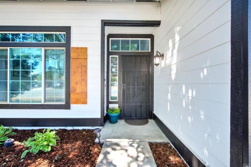 625 Evans Rd, Liberty Farms CA  95620-4272 exterior