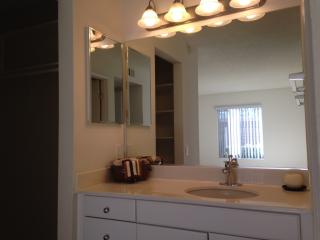 162 Esplanade, Irvine CA  92612-1712 exterior