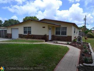 3221 73 Ave, Hollywood FL  exterior