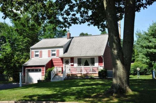 50 Birch Dr, Red Bank, NJ 07702