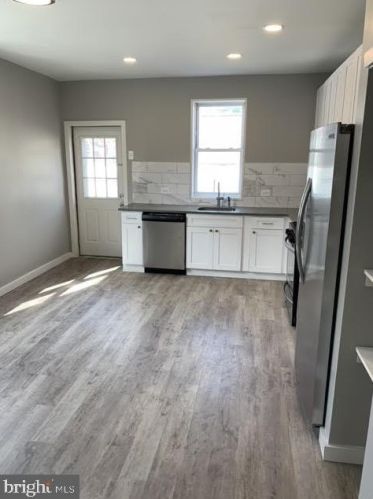 313 Warren St, Gloucester, NJ 08030-1032