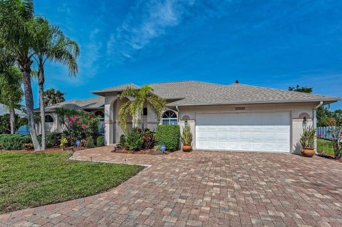 10839 Sea Coral Ct, Bonita Springs, FL 34135-5200