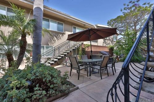 2019 Oliver Ave, San Diego CA 92109-5543 exterior